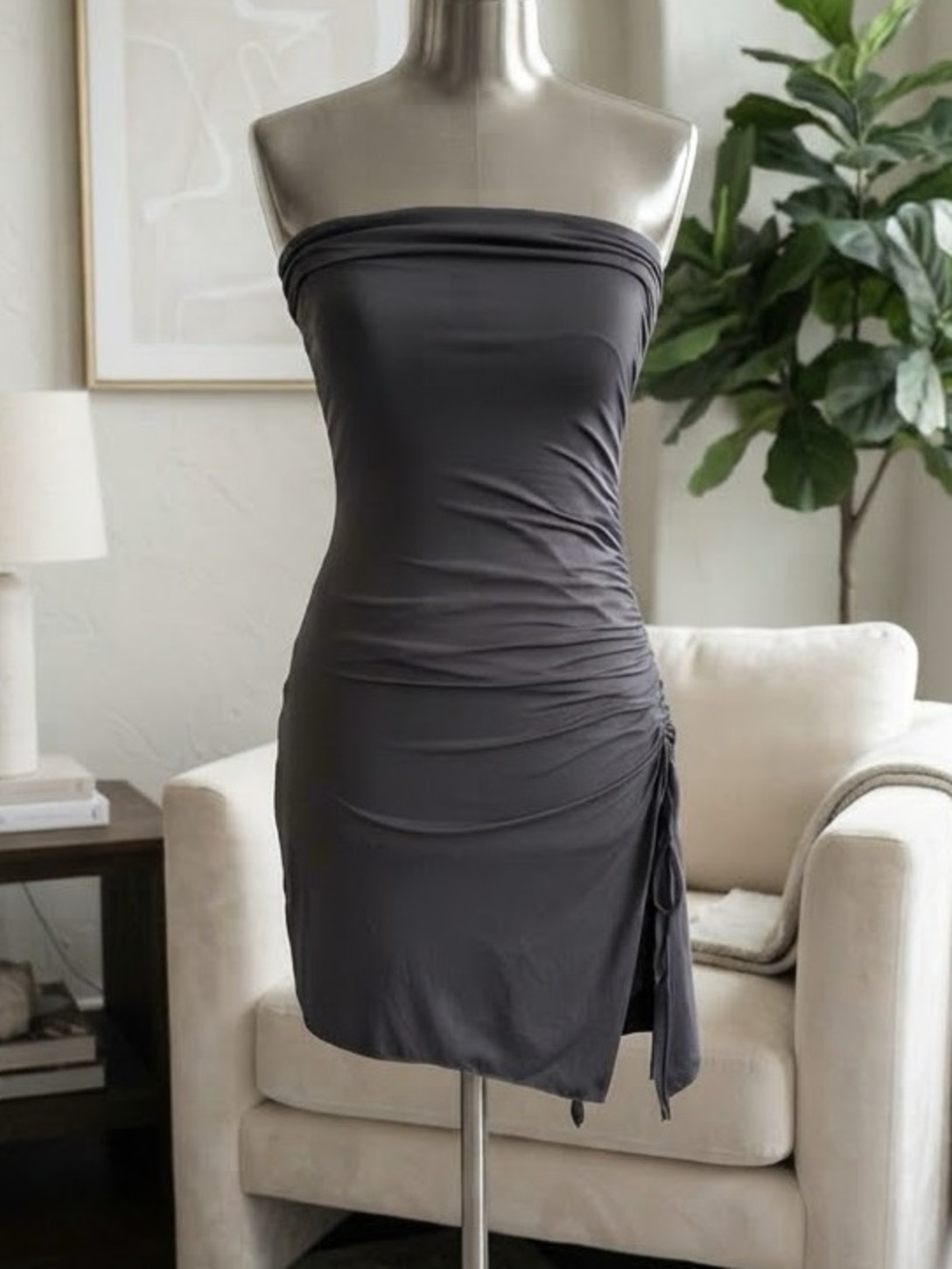 Princess Polly Strapless Ruched Side Tie Mini Dress – Black
